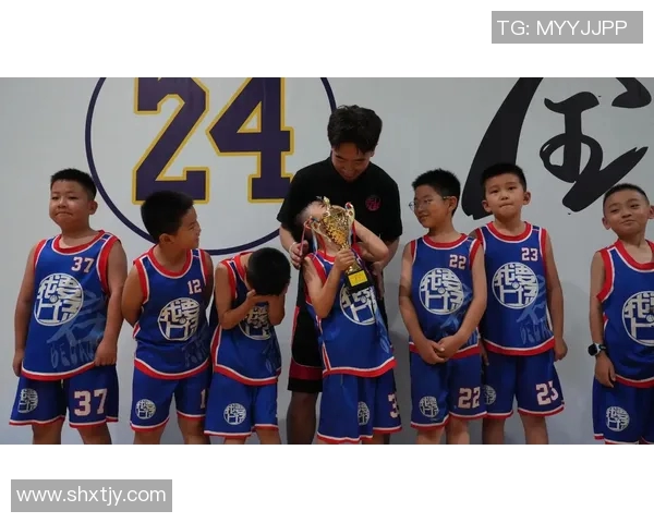 吴娜专访:从青涩球员到篮球女神的成长之路回顾 吴娜专访:从青涩球员到篮球女神的成长之路回顾